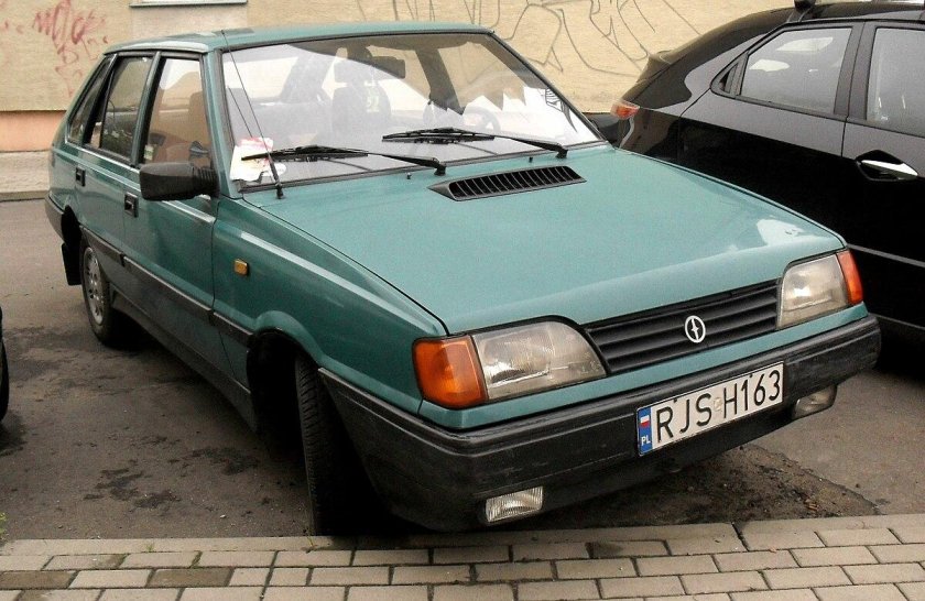 Автомобиль FSO Polonez