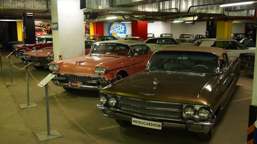 Музей ретро автомобилей в Санкт-Петербурге Питерлэнд