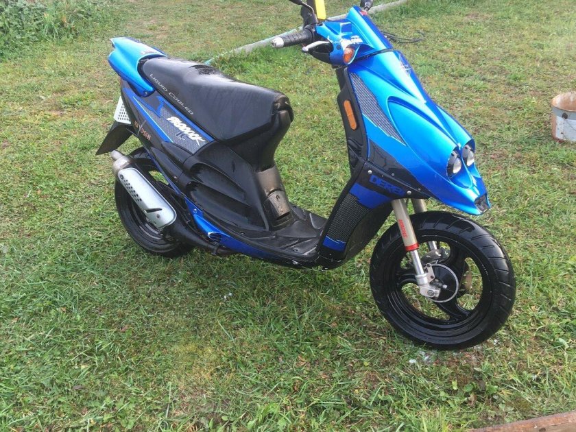 Derbi Manhattan скутер