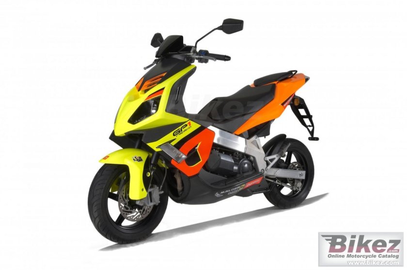 Скутер дерби gp1 50