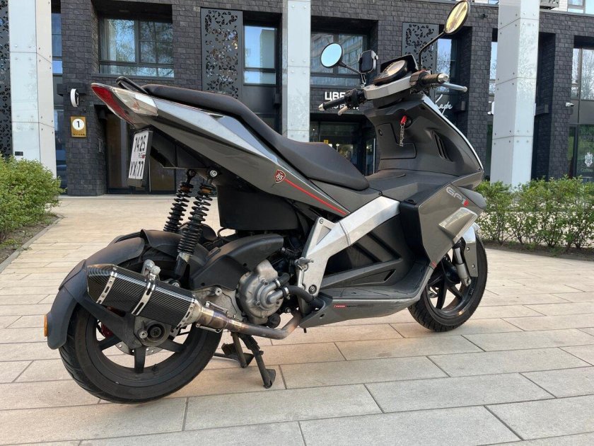 Скутер derbi gp 250