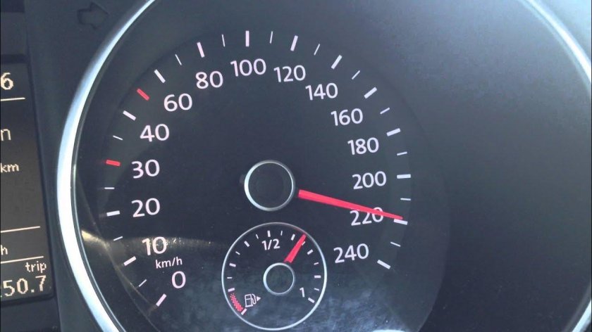 Volkswagen Touareg 1 спидометр 200
