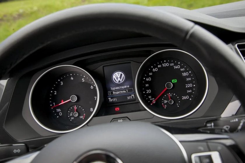 Volkswagen Tiguan спидометр