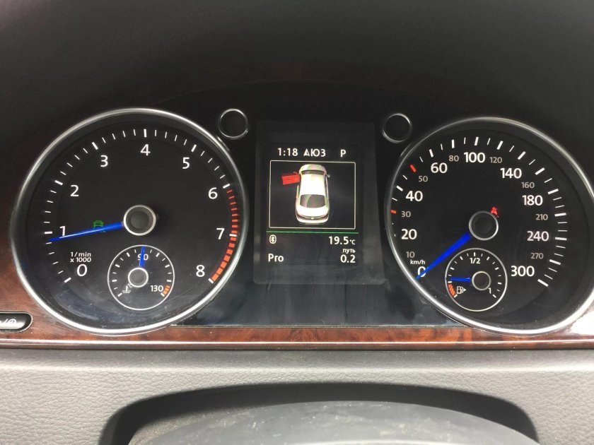 Volkswagen Passat спидометр