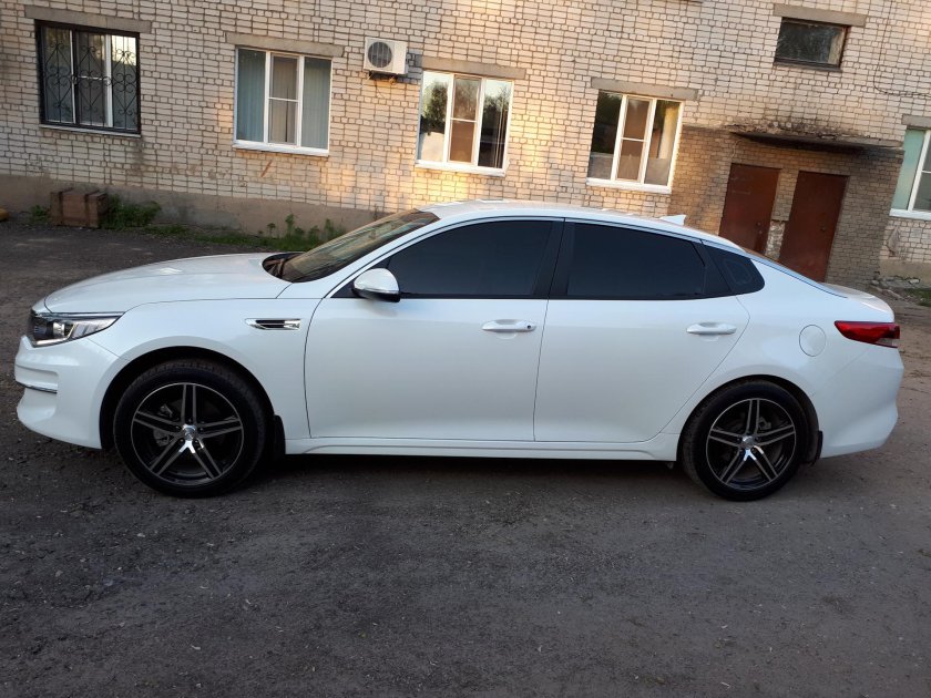 Kia Optima тонированная