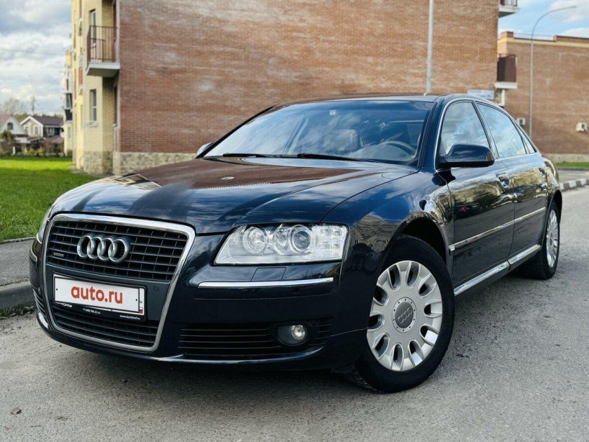 Ауди а 8 2005