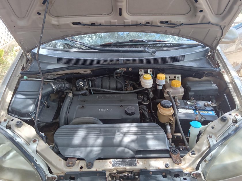 Дэу Такума двигатель 1.6