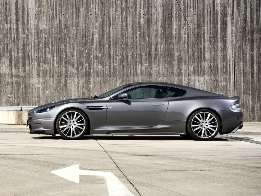 Aston Martin DBS