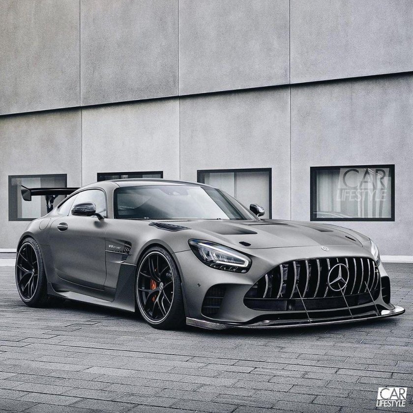 Мерседес Бенц АМГ ГТ