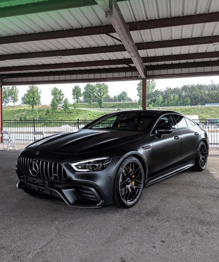 Mercedes Benz AMG gt 63 s