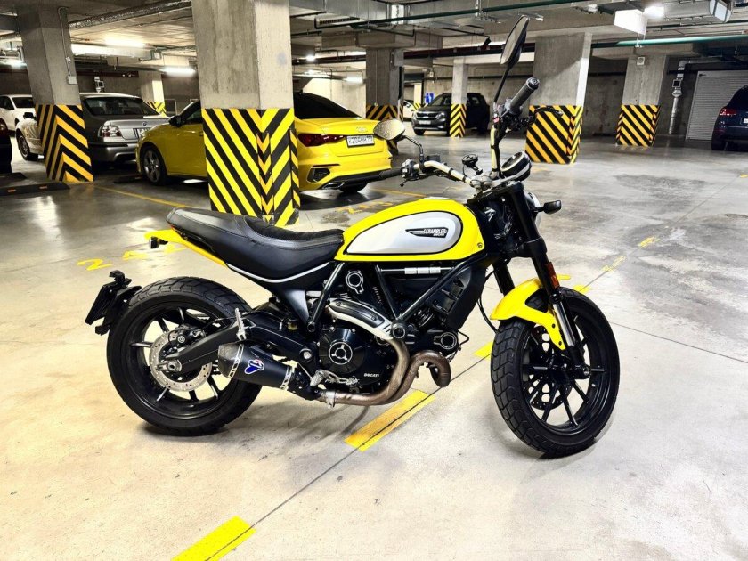 Ducati scrambler full throttle