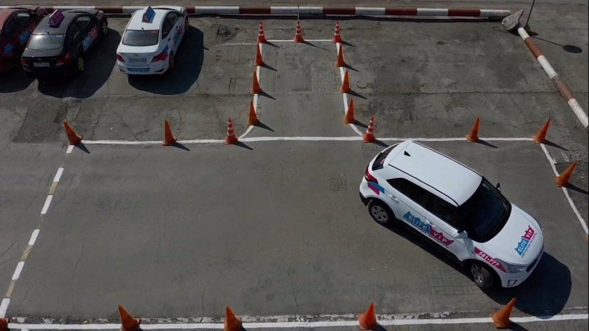 Парковка 90 градусов задним ходом