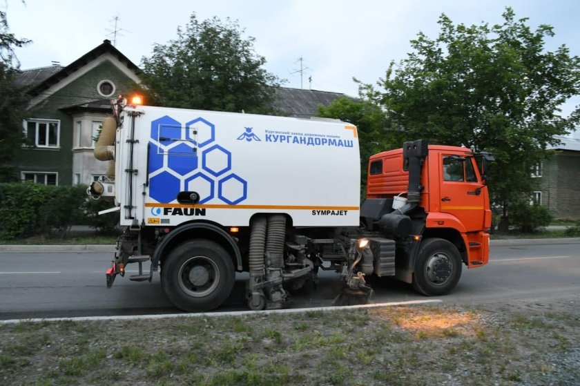 УКМ-2500м Кургандормаш