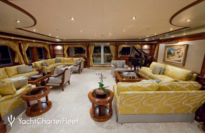 Яхта арабского шейха интерьер