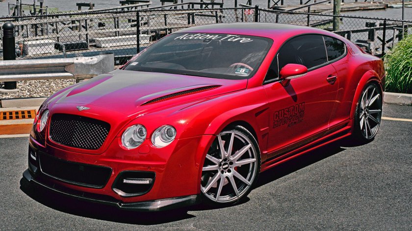 Бентли Континенталь красный