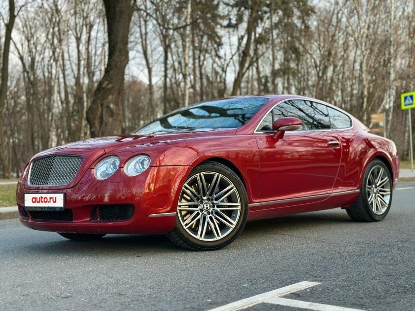 Машина bentley continental gt