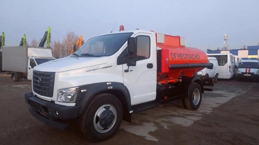 Газон некст бензовоз новый