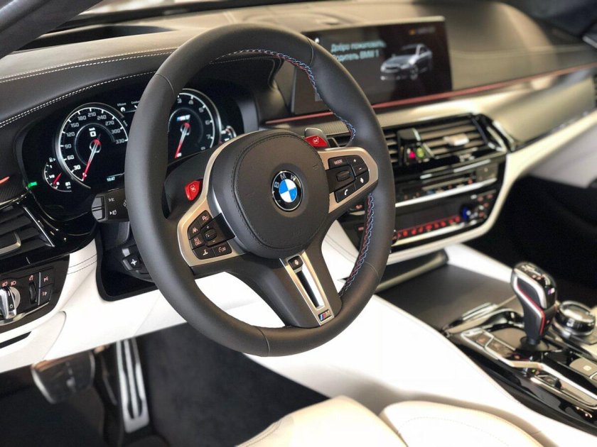 BMW m5 f90 салон