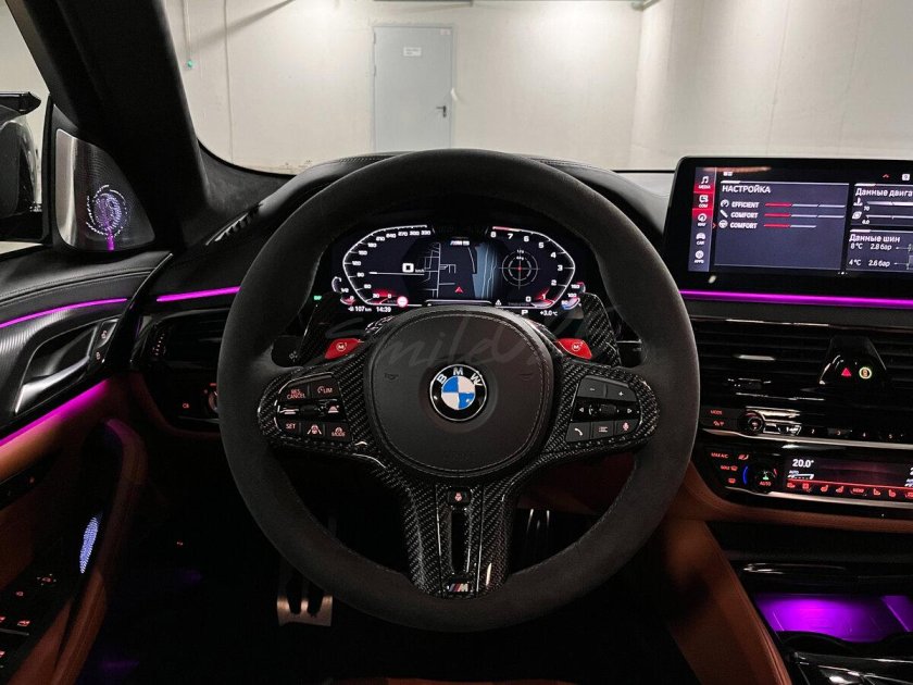BMW m5 f90 Competition Black na Salone