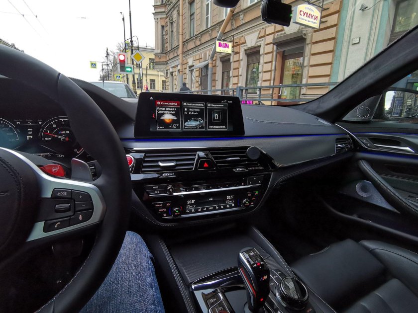 BMW m5 f90 салон
