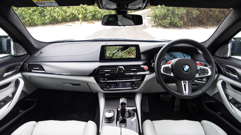 BMW m5 f90 салон