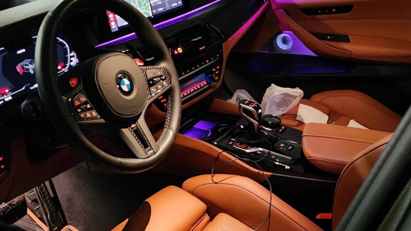 БМВ м5 ф90 Компетишн салон