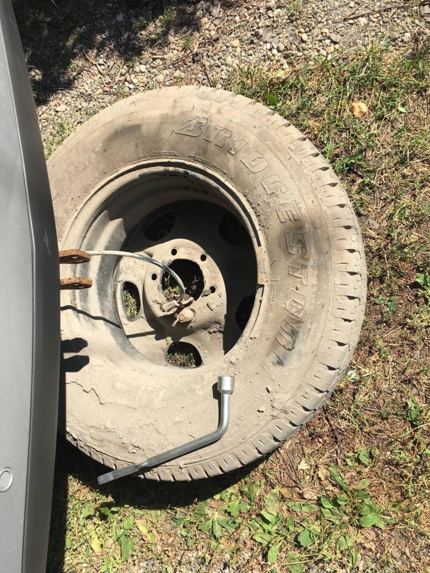 Крепление запаски для Chevrolet trailblazer 2003