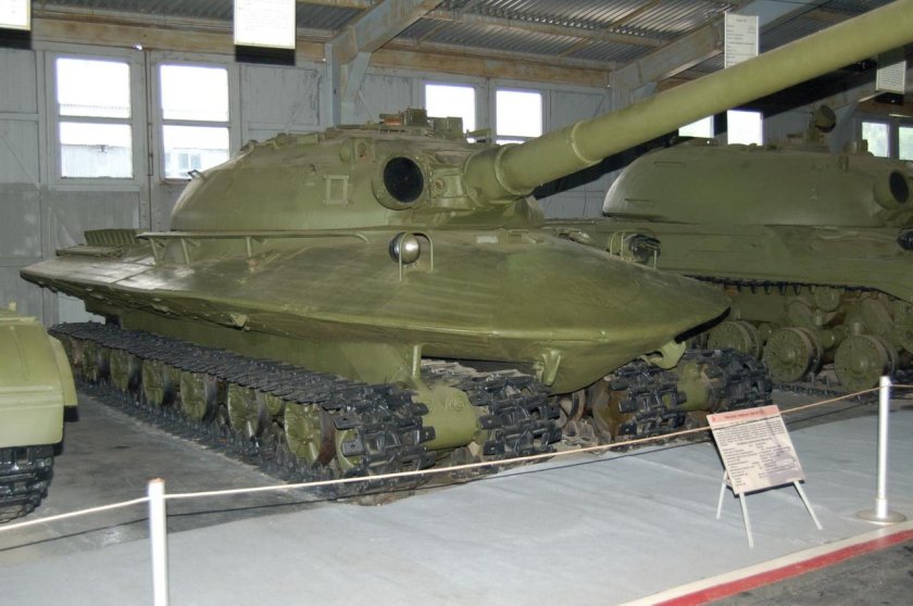 Четырехгусеничный танк объект 279