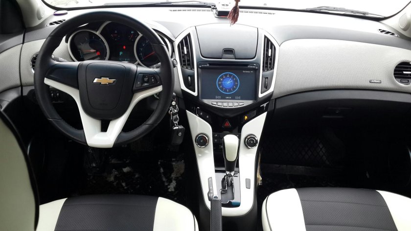 Торпеда Шевроле Круз 2013