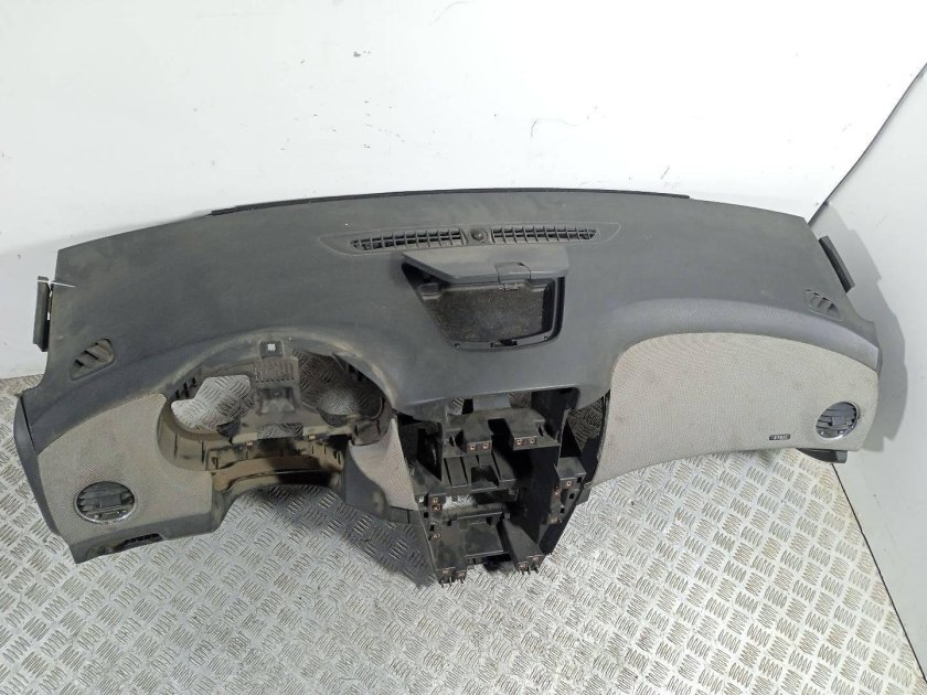 Шевроле Круз передняя панель