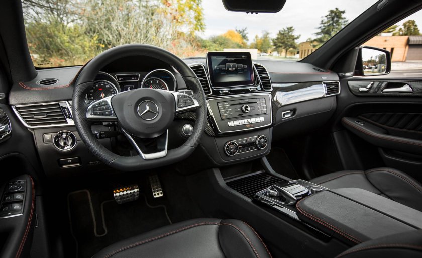 GLE 43 AMG Coupe салон