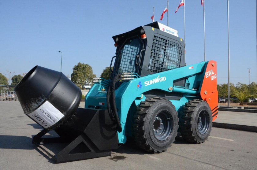 Мини погрузчик sunward swl 3220