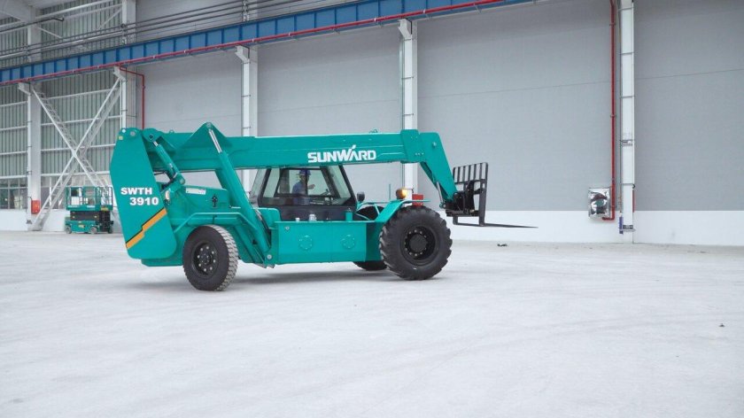 Sunward телескопический погрузчик