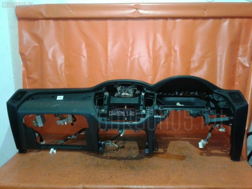 Щиток приборов Toyota Kluger v