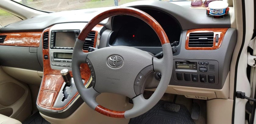 Тойота альфард 2006 левый руль