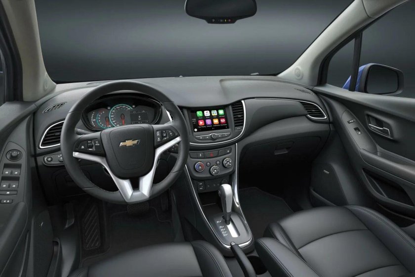 Chevrolet Tracker 2017 салон