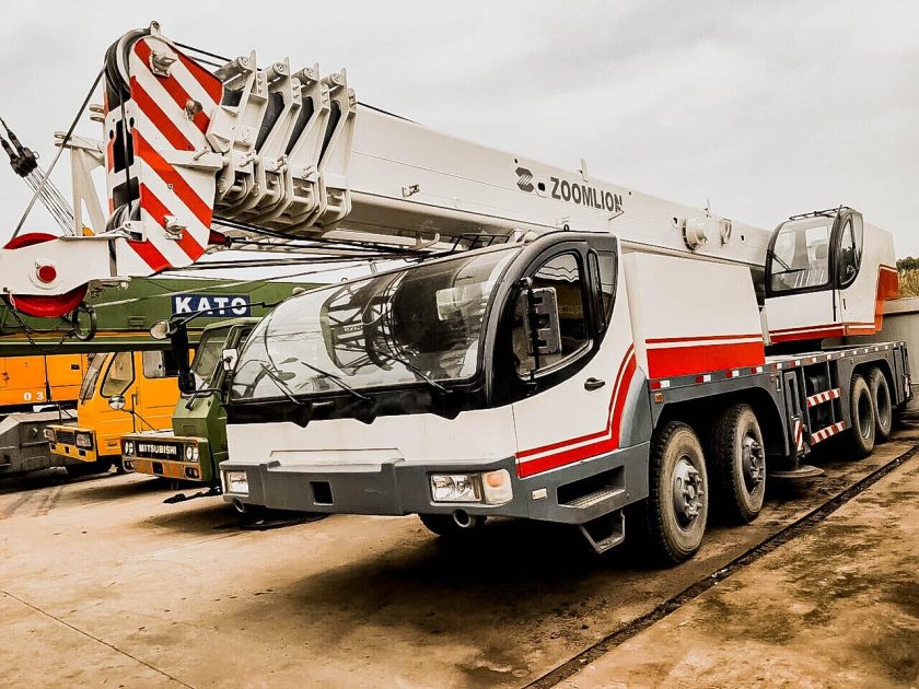 Автокран Zoomlion qy50v