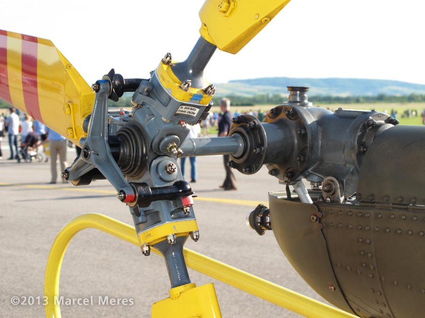 Втулка несущего винта Робинсон 44