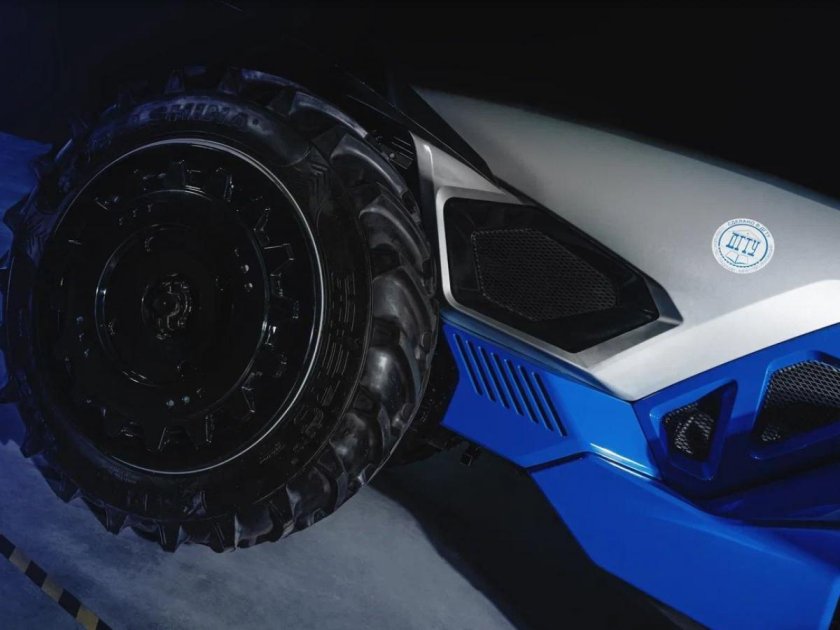 Беспилотный трактор