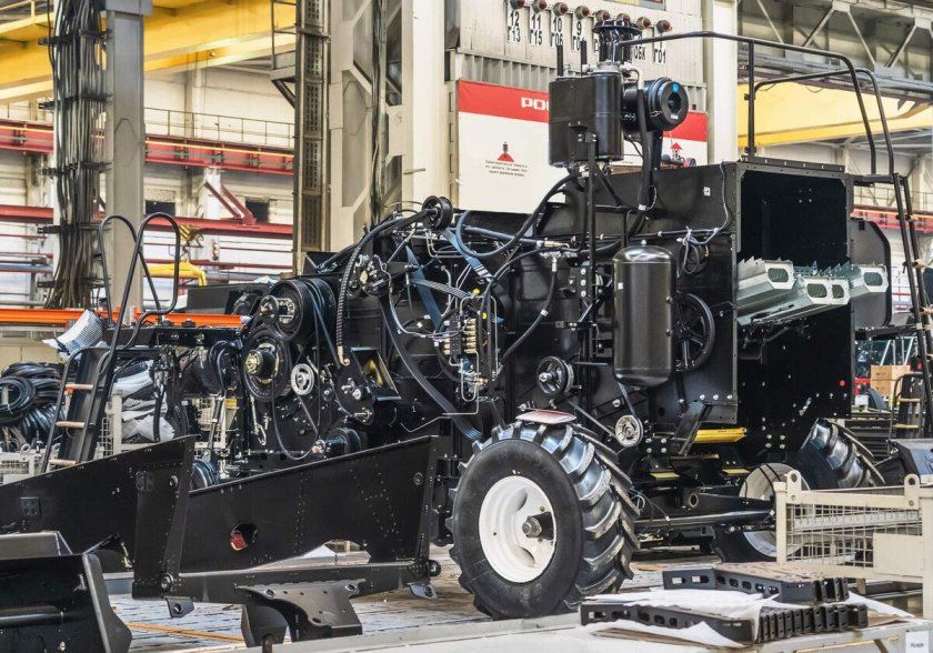 Трактор Ростсельмаш 2375