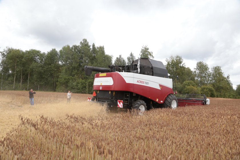 Беспилотный комбайн Acros 585
