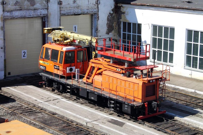 Автомотриса дизельная монтажная модернизированная 1адм-1.3