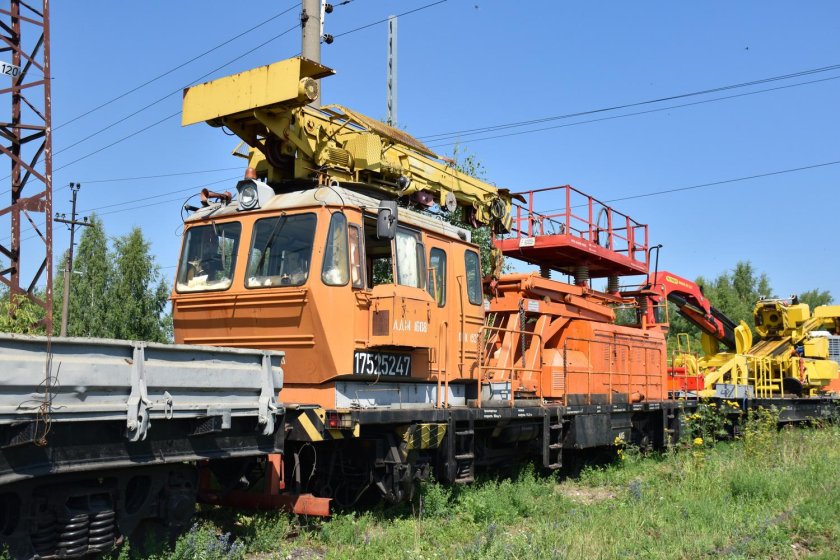 Адм-1 автомотриса