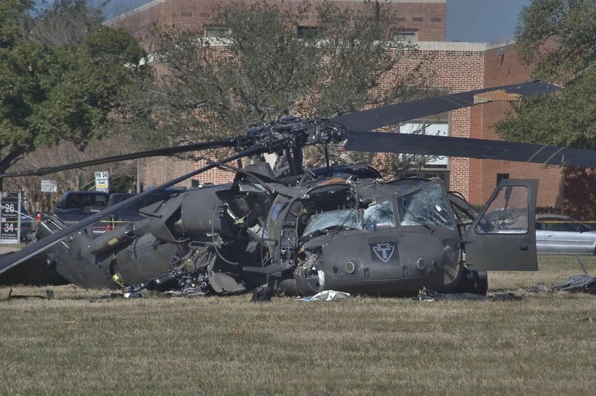 Вертолёт uh-60 Black Hawk