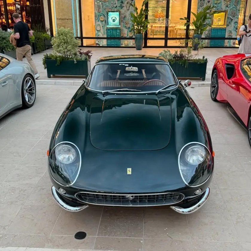 Ferrari 275