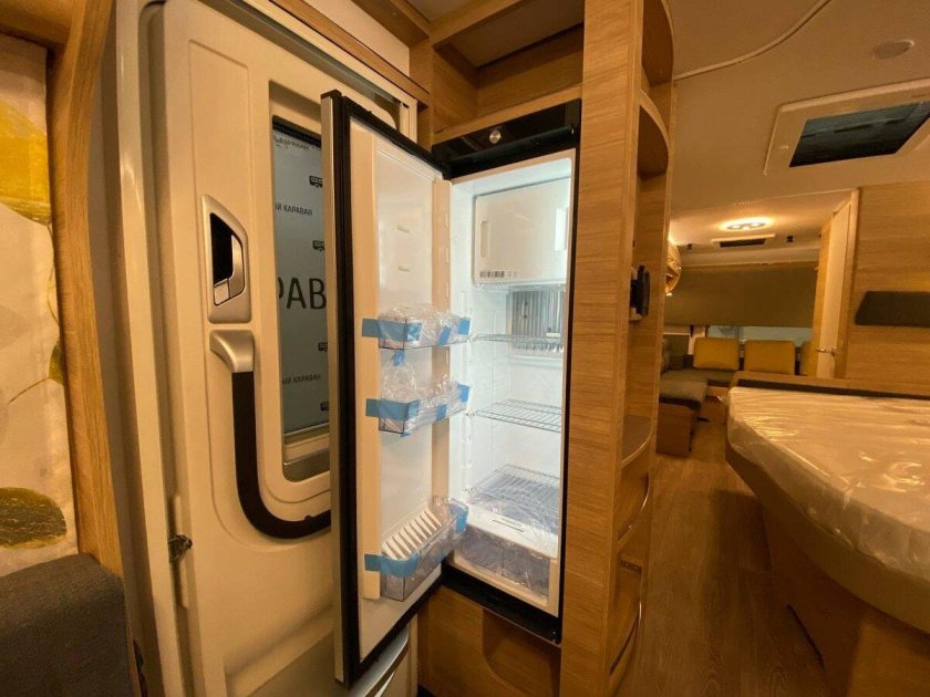 Фургон дом на колесах