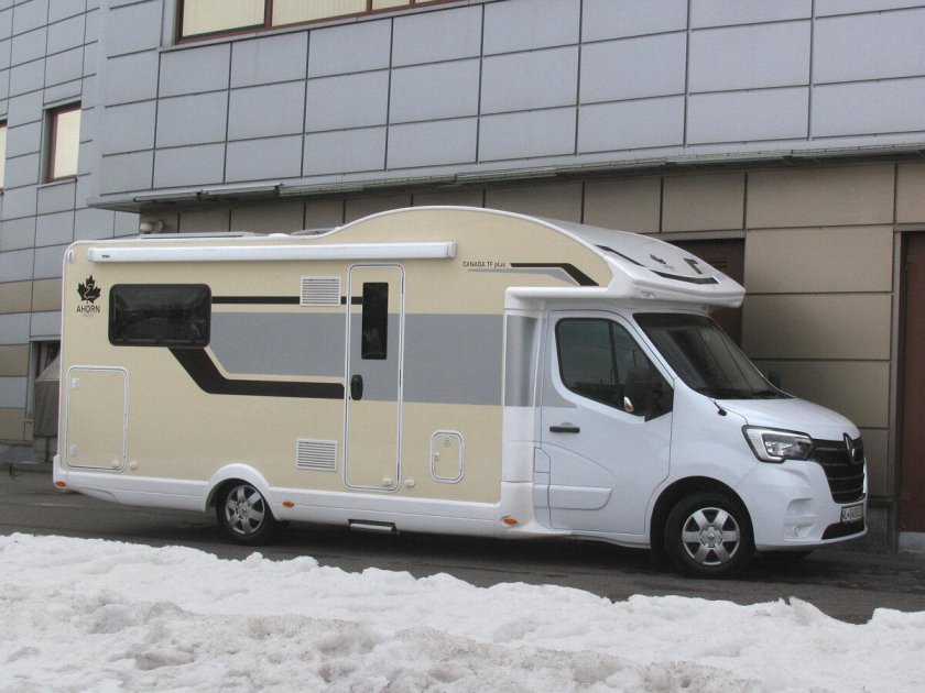 Альковный автодом