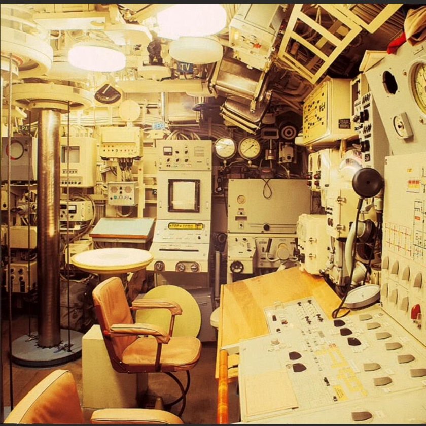 Внутри подводной лодки пр. 877