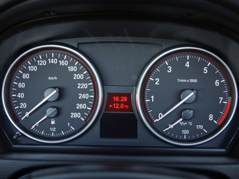 BMW 3 спидометр