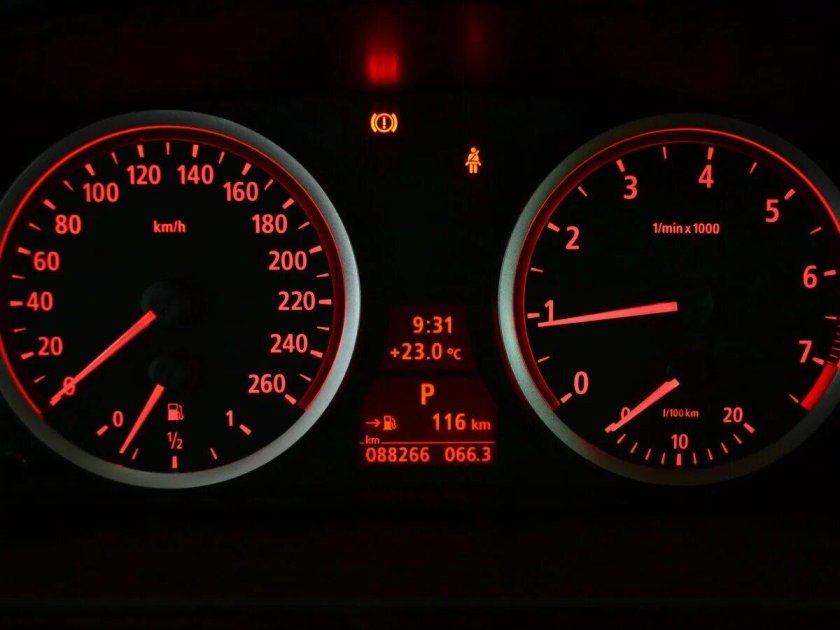 Спидометр бмв е60 240 км ч